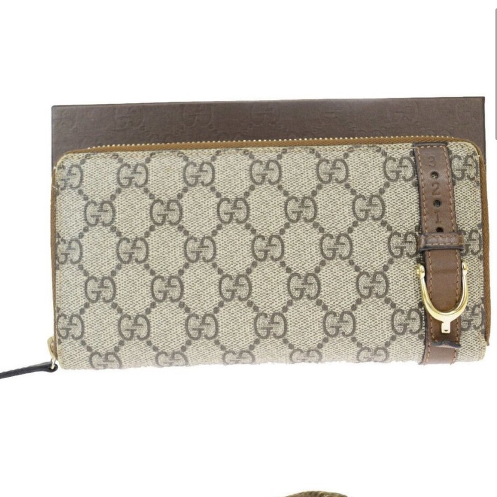 GUCCI GG Pattern Heart Long Bifold Wallet Purse
